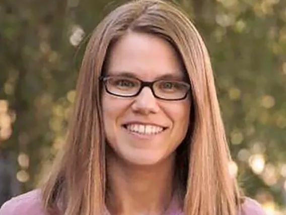 Headshot of Shelley Staples