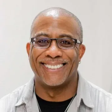 Headshot of Bryan Carter