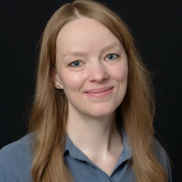 Headshot of Jana Kalnins