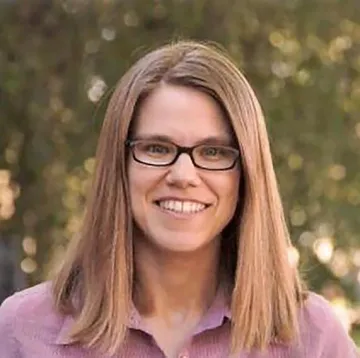 Headshot of Shelley Staples